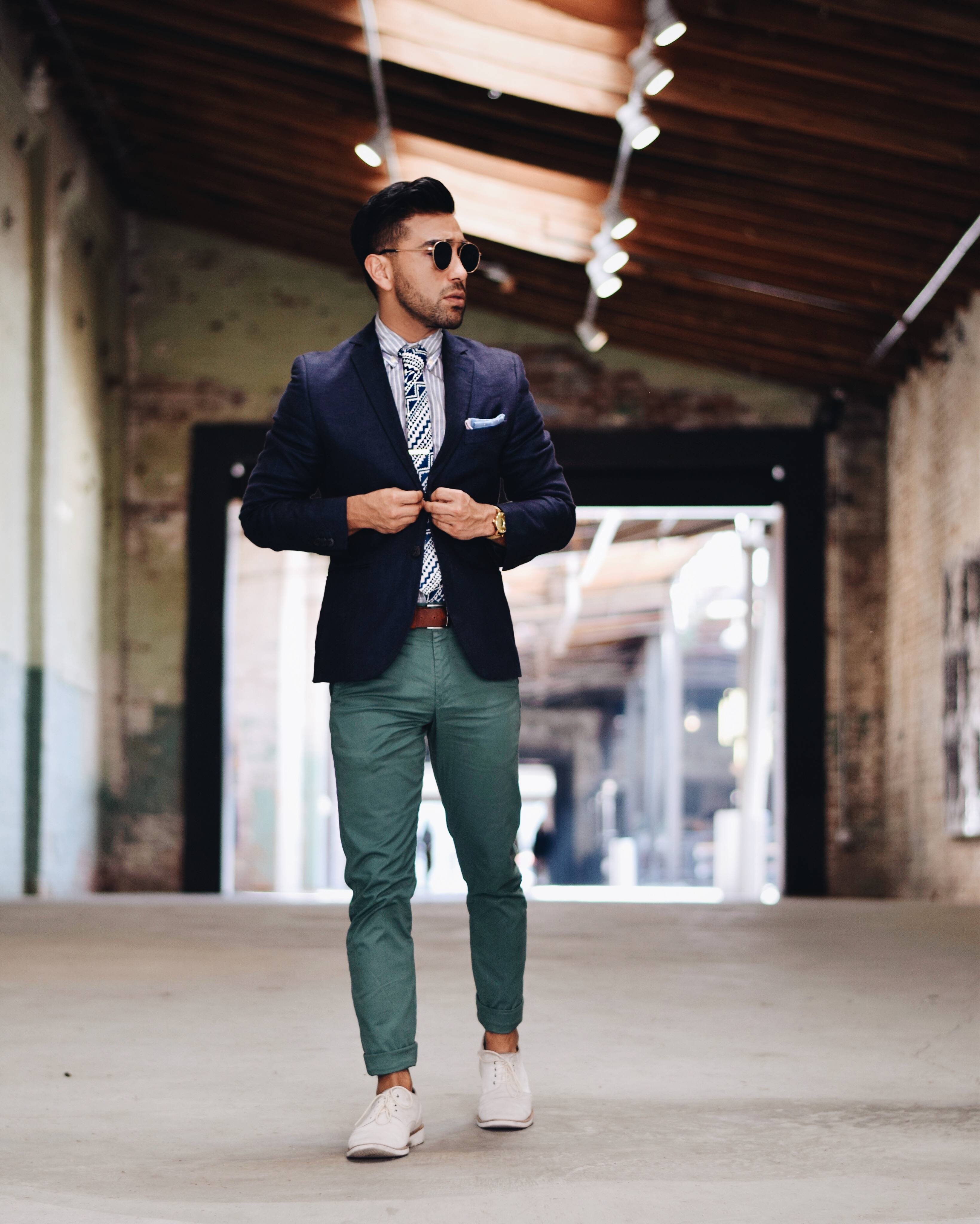 HOW TO: WEAR COLOR CHINOS – RULE OF THUMBS